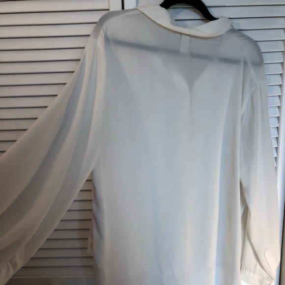 Ava & Viv White Blouse - Picture 5 of 5